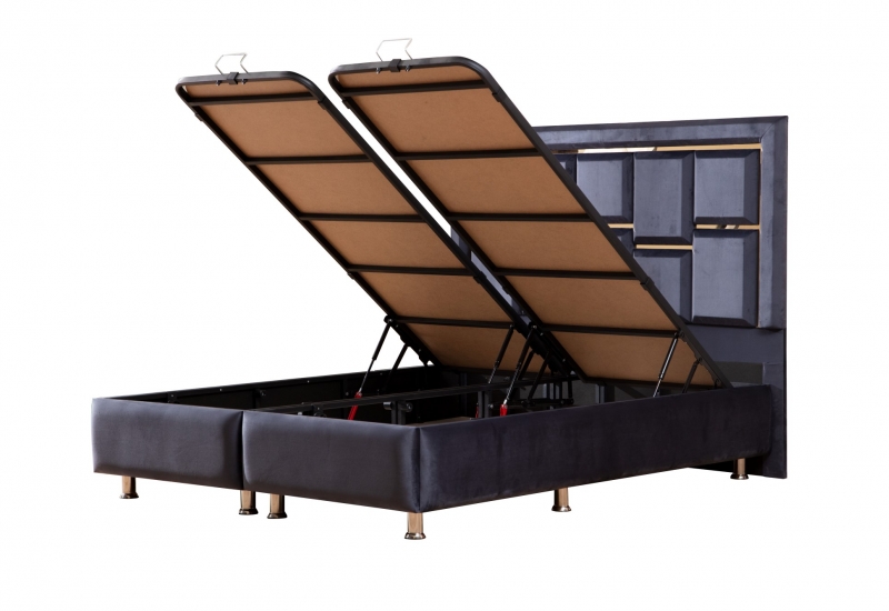 <p>ELA BAZA TAKIMI</p>
