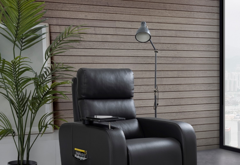 <p>MARİ TABLALI TEKLİ MASAJLI KOLTUK</p>
