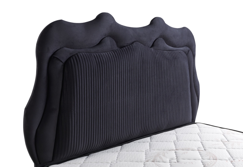 <p>BERLİN BAZA+BAŞLIK 180*200 CM</p>
